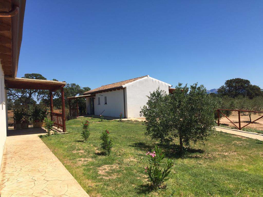 Agriturismo Mieleamaro Villa Olbia Esterno foto