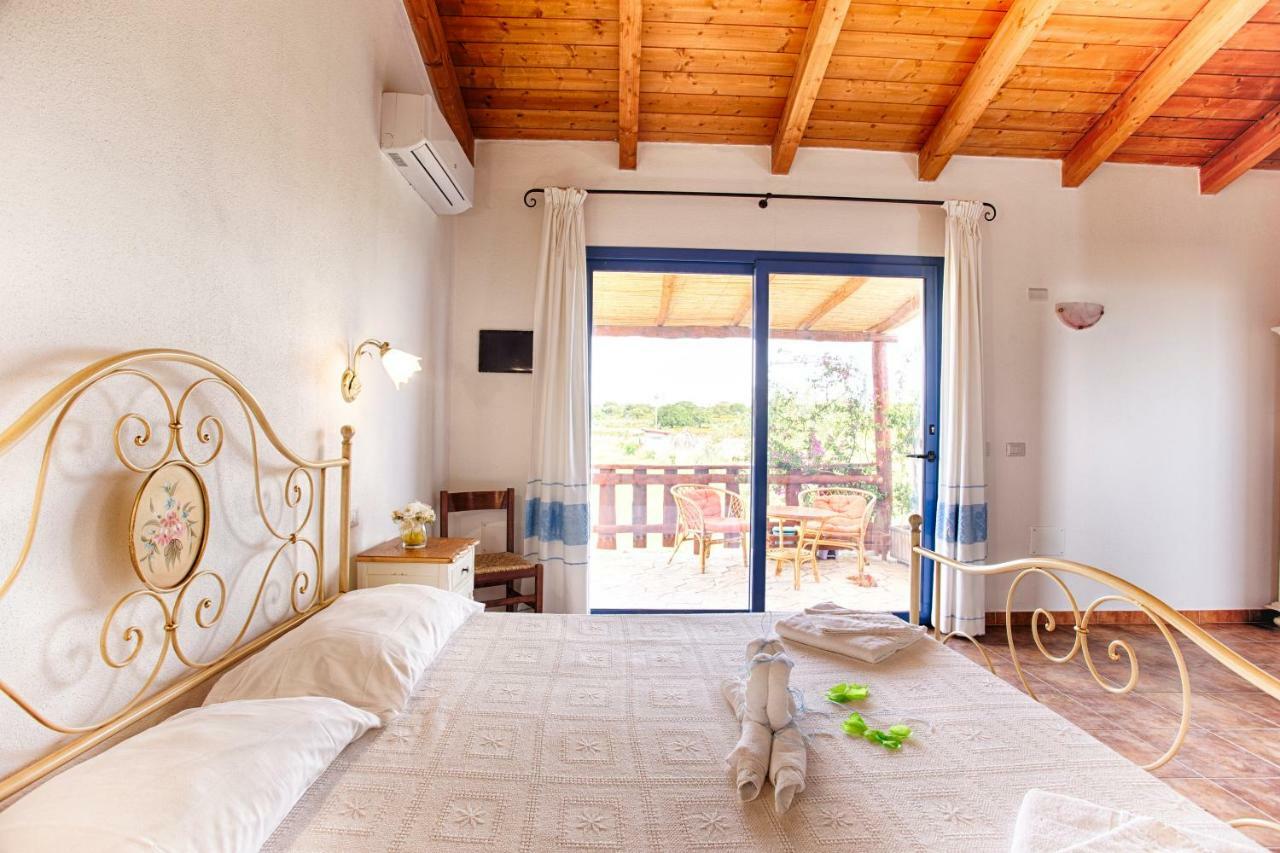 Agriturismo Mieleamaro Villa Olbia Esterno foto